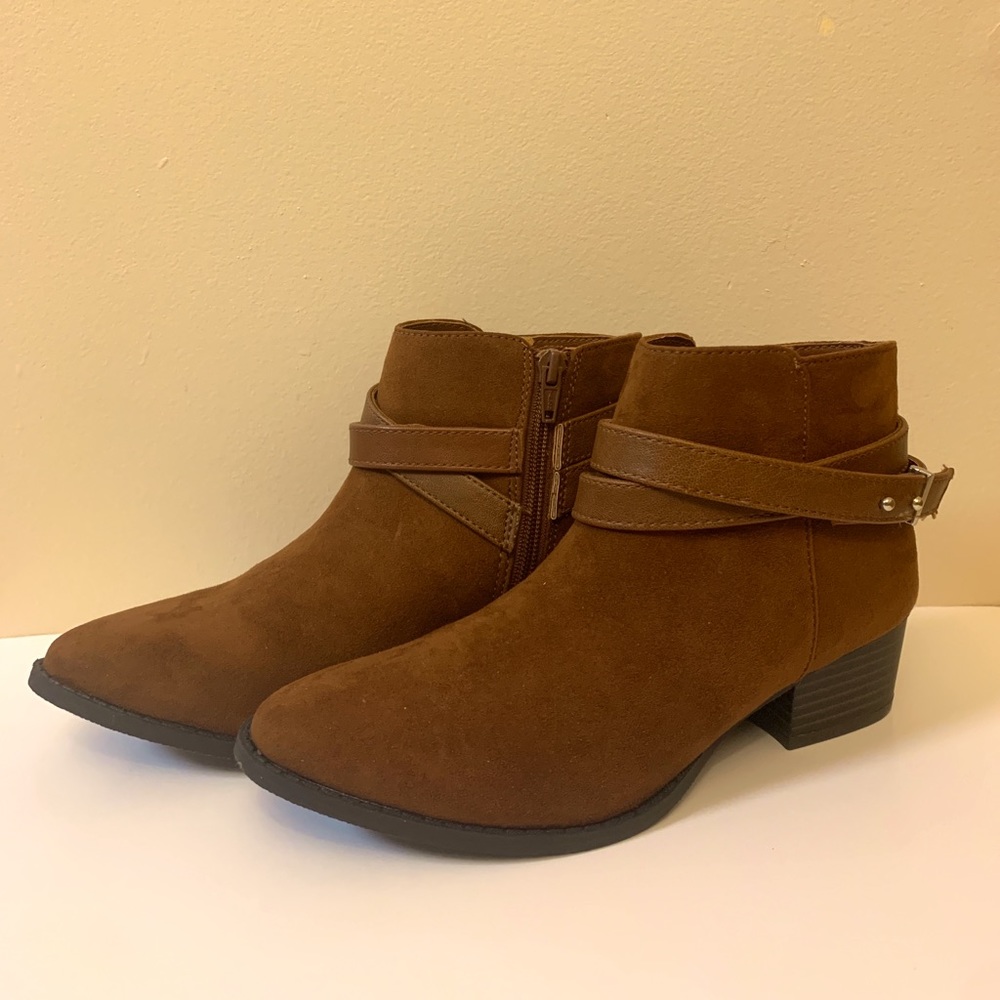 NEW LC Lauren Conrad Cognac Brown Ankle Boots